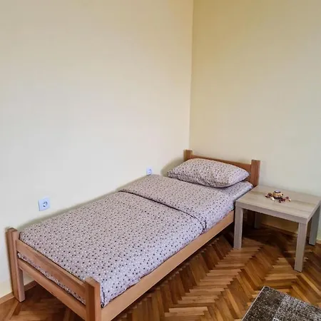 Prenociste Mali Raj Motel *