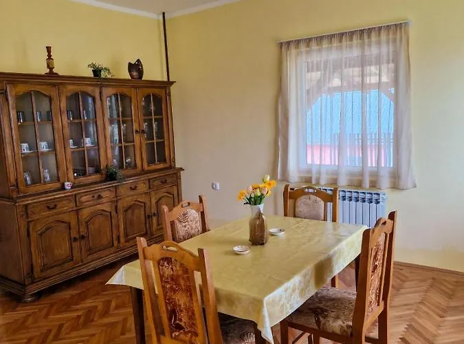 Prenociste Mali Raj Motel *